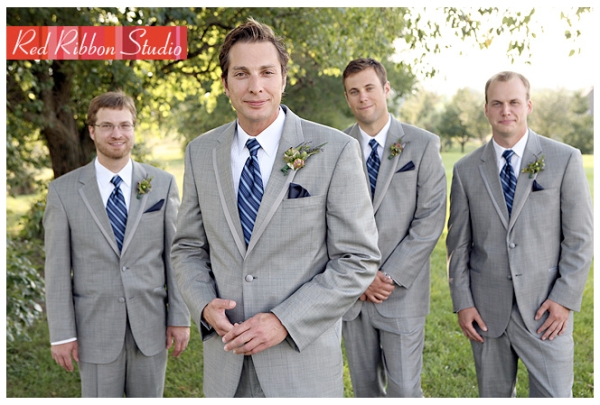 Red-Ribbon-Studio-Grey-suit-groom-and-groomsmen